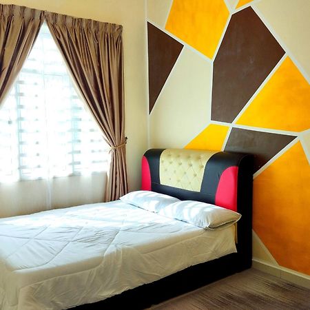 Cosy Casa Hana 4Br 3B Kuantan Bagian luar foto