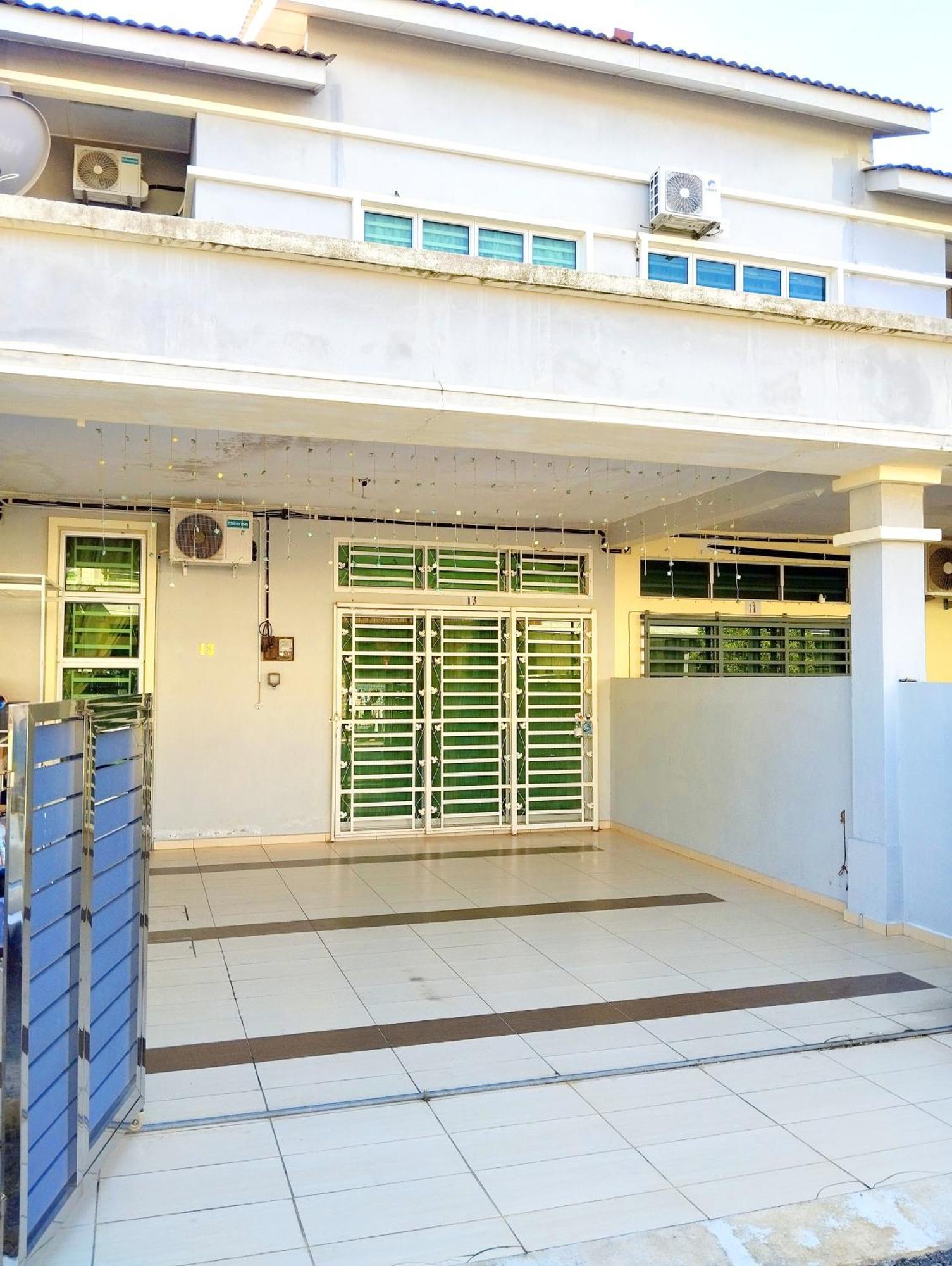 Cosy Casa Hana 4Br 3B Kuantan Bagian luar foto
